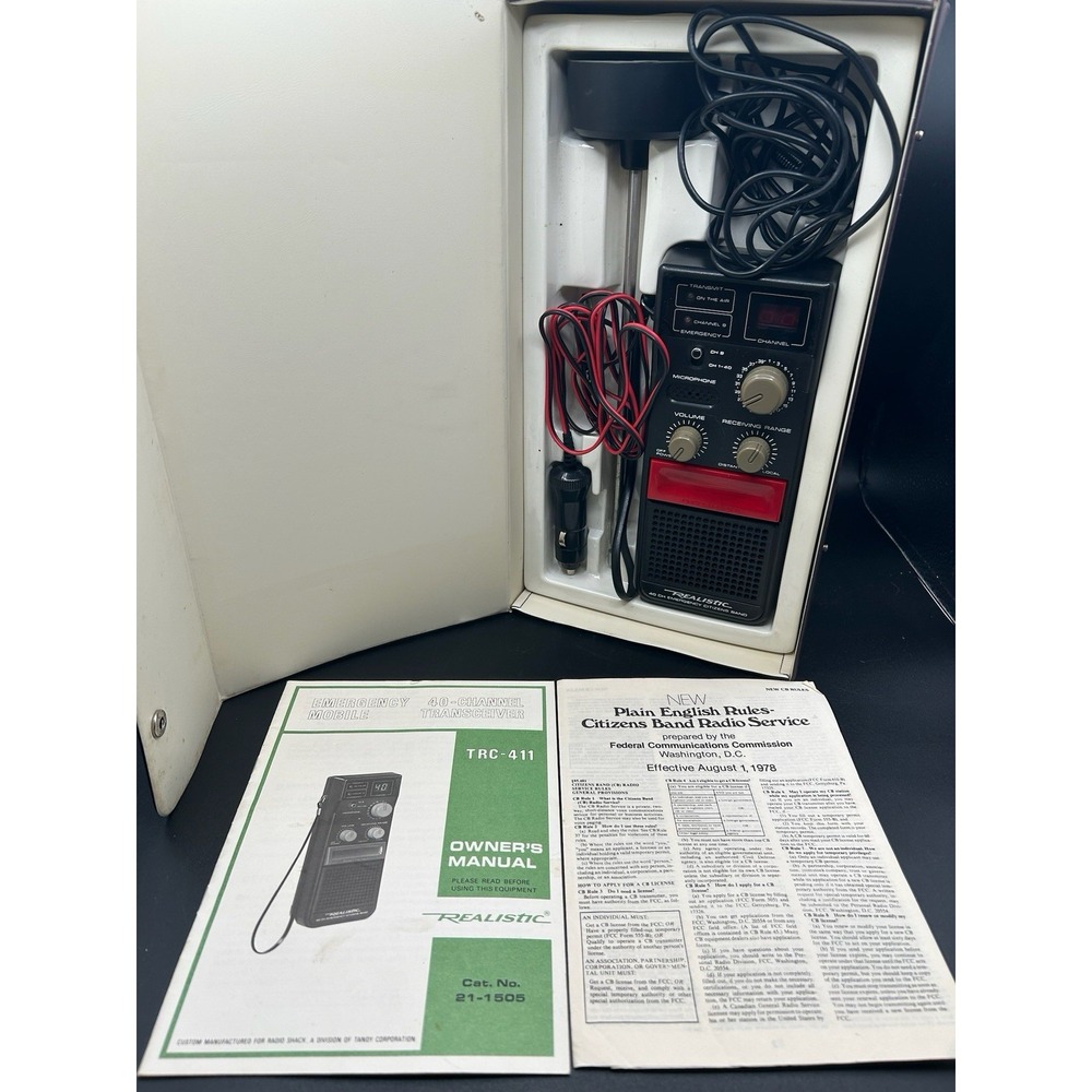 Realistic 40 Channel Two Way Emergency Citizens Band Radio TRC-411 Radio Shack